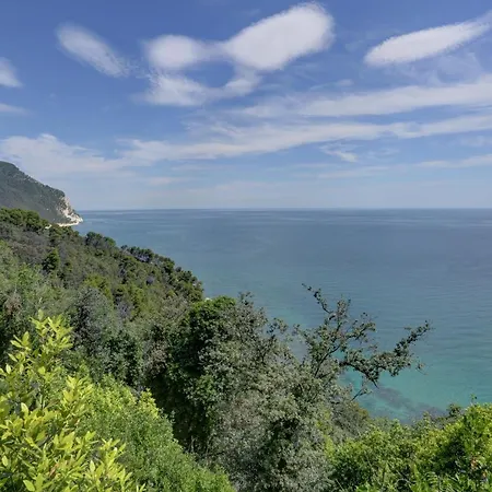 Vetta Marina - My Extra 아파트 시롤로